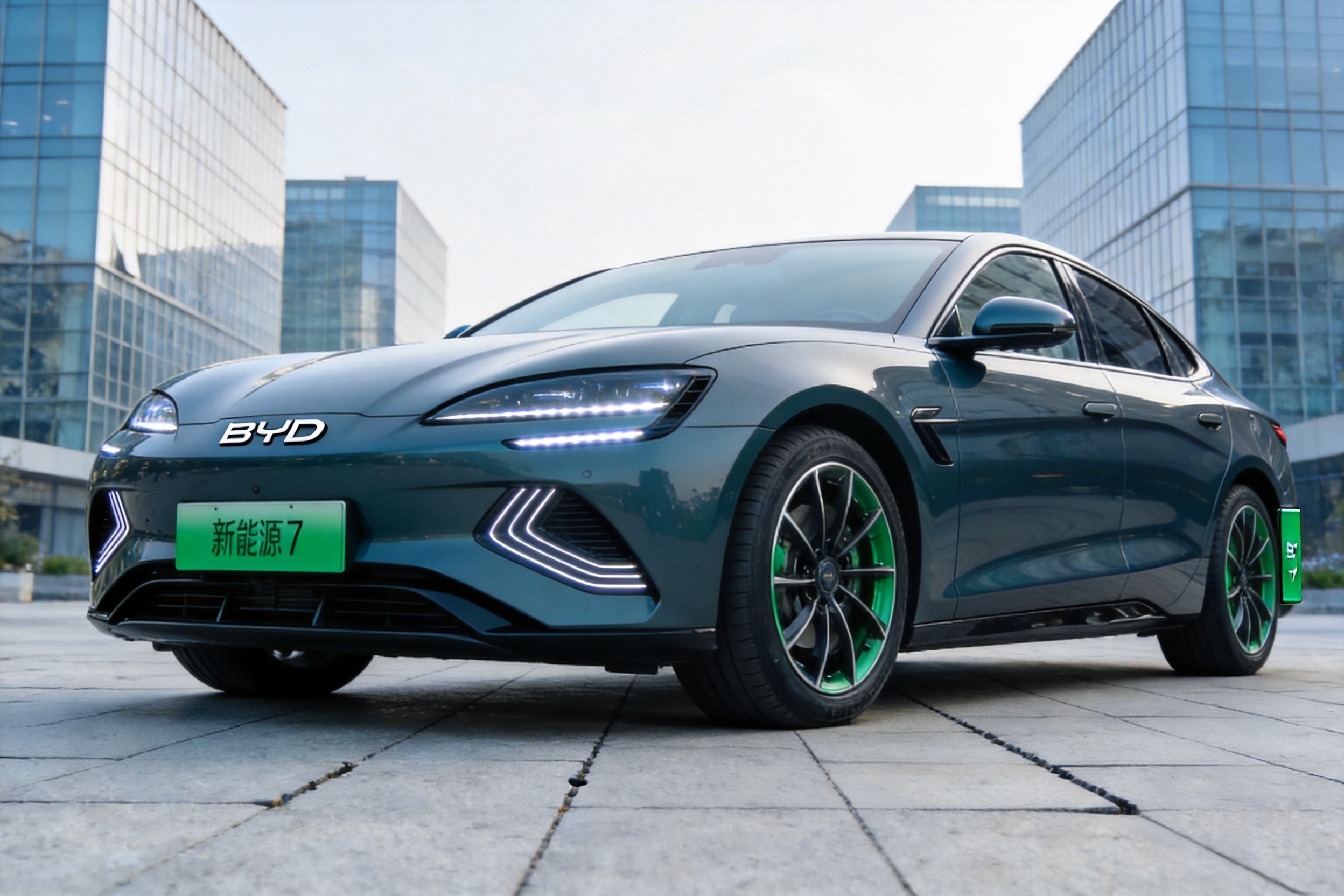 BYD Sealion 7